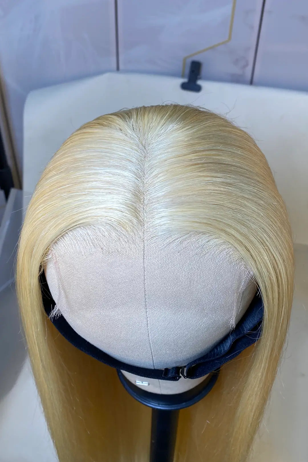 613 Blonde HD Swiss Lace/Transparent HD Lace Wig 5x5 Frontal Glueless Straight Hair